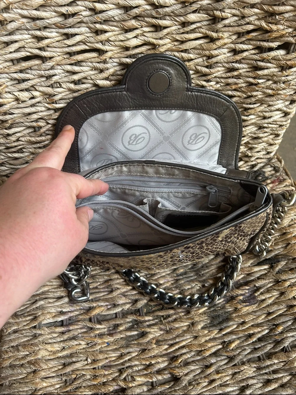 Purse purge like new
